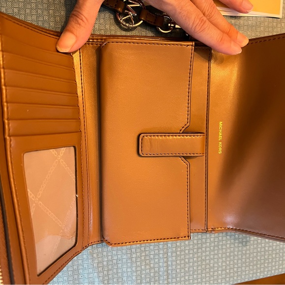 New Michael Kors Signature Wristlet